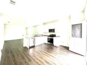 Building Photo - 11750 Armadale Dr