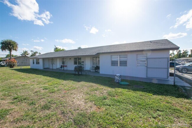 Building Photo - 4652 Myla Ln