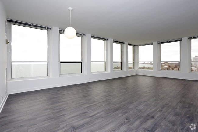 2 BR, 2 BA - living room - Regents Park