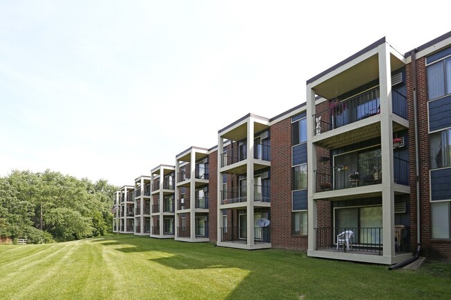 Interior Photo - Century Ridge