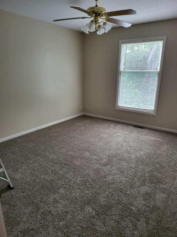 Building Photo - 114 Persimmon Dr