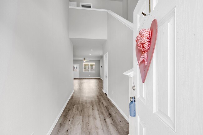 Building Photo - 13534 Luke Pr Ct