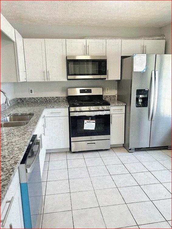 Foto del edificio - 1021 Thornwoode Ln