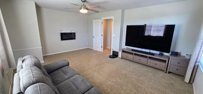Foto del edificio - Spacious 5BR House w/ Lots of Extras in Camas
