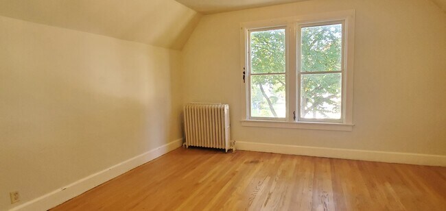 Foto del edificio - 218 N Oakland Ave