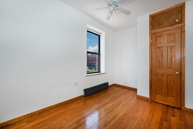 Building Photo - 117 2nd Ave