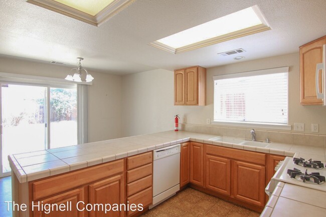 Building Photo - 3 br, 2 bath House - 1026 Monterra Ln.