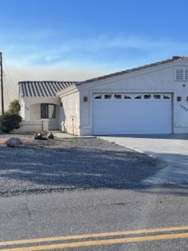 Foto del edificio - LAKE1335