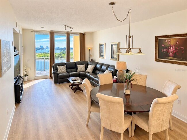 Foto del edificio - 615 Riviera Dunes Way