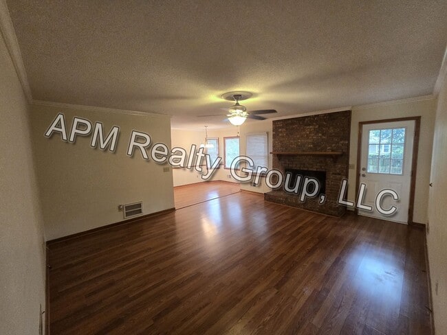 Building Photo - Single story West Columbia home