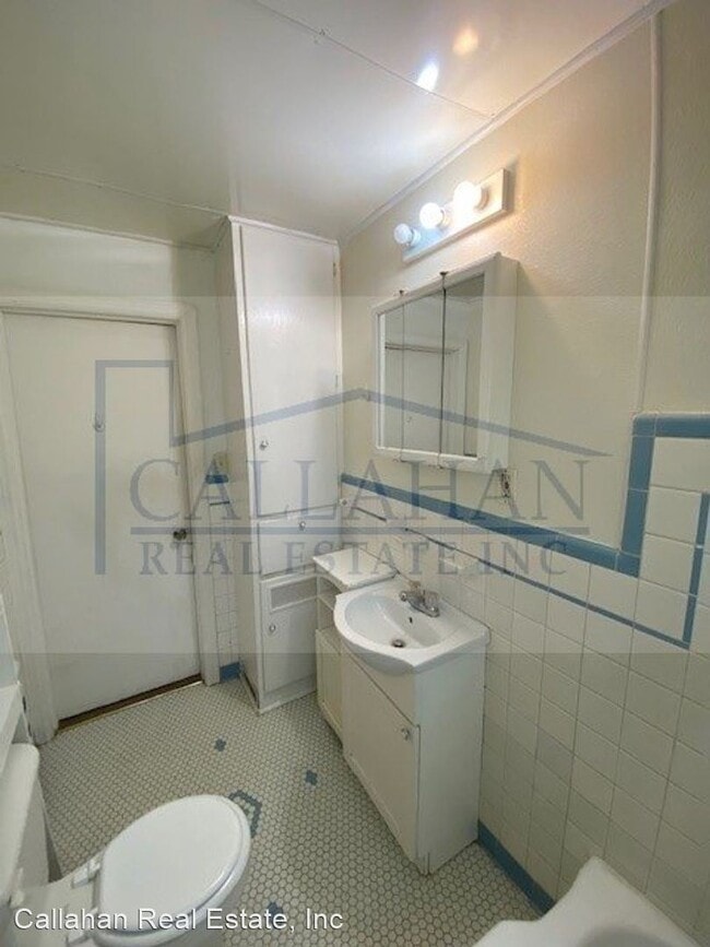 Building Photo - 2 br, 1 bath House - 3912 North Cypress