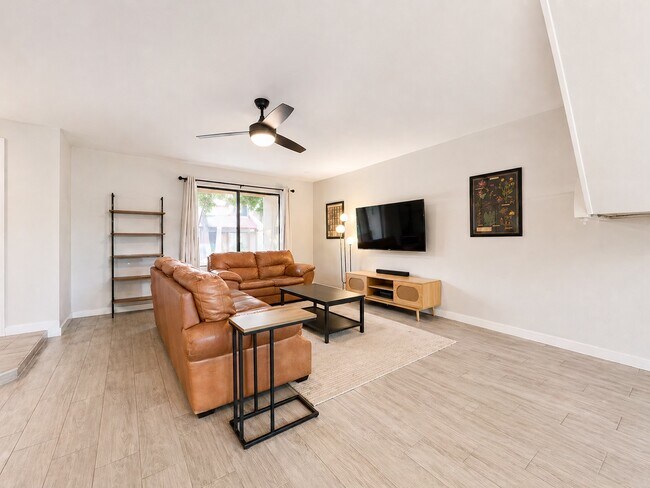 Foto del edificio - 14460 N 57th Dr