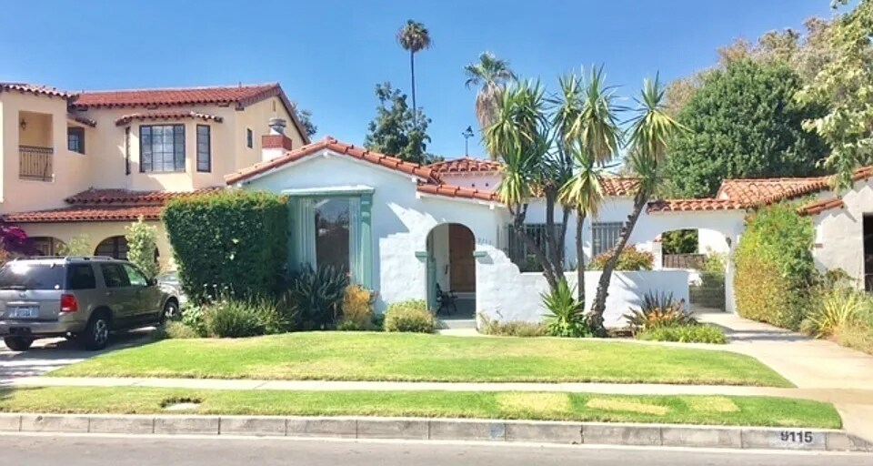 Primary Photo - 9115 Beverlywood St
