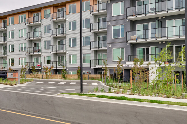 Photo du bâtiment - Vantage Apartments at Royal Bay