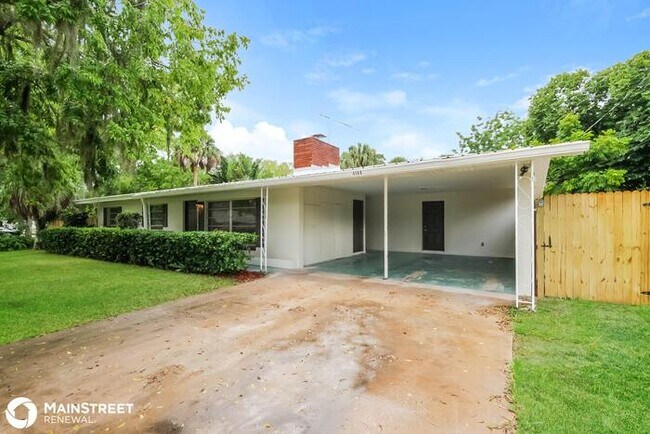Foto del edificio - 4380 ALPINE LN, TITUSVILLE, FL 32780