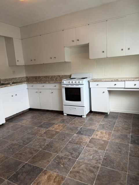 Photo du bâtiment - 931-931 6th Ave N