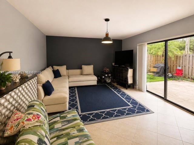 Foto del edificio - 9954 NW 6th Pl