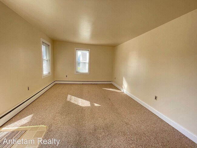 Building Photo - 3 br, 1 bath House - 3187 Anthony Highway