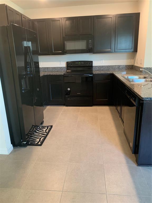 Foto del edificio - 10977 Carlton Fields Dr