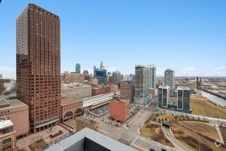 Building Photo - 235 W Van Buren St