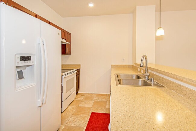 Building Photo - 458 Manawai St