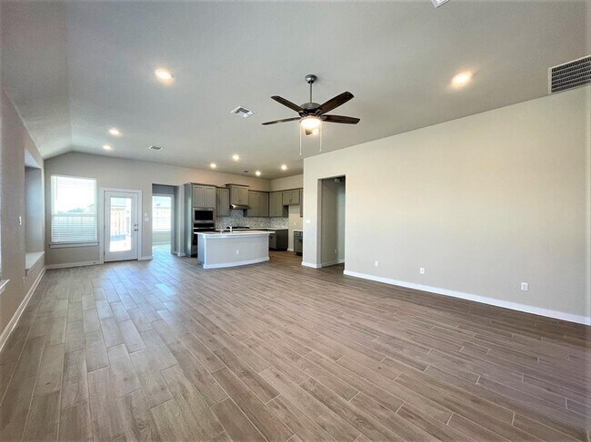 Building Photo - 1120 Bluewood Bnd