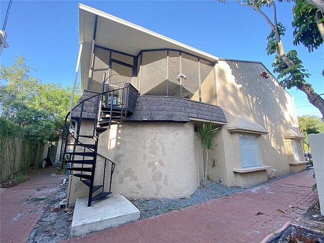 Foto del edificio - 744 Overlook Dr