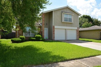 Building Photo - 3703 Embarcadero Dr