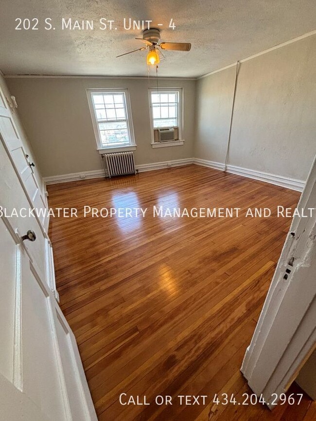 Foto del edificio - 1 Bedroom Apartment in Downtown Amherst!