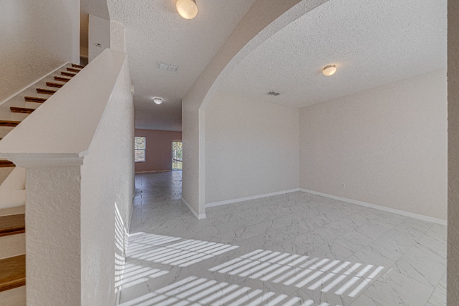 Building Photo - 16647 Broadford Ln