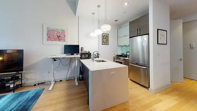 Foto del edificio - 0 bedroom in Long Island City NY 11101