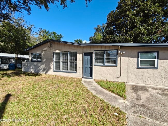 Building Photo - 2921 Mansion Rd