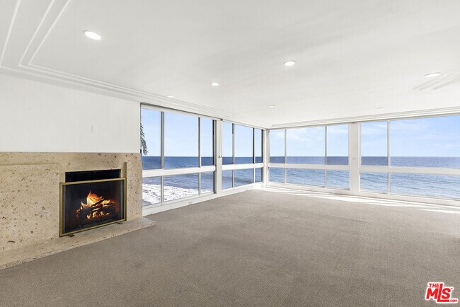 Foto del edificio - 22548 Pacific Coast Hwy