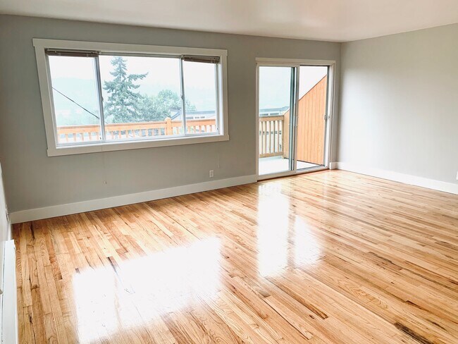 Foto del edificio - 3627 13th Ave W