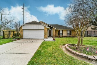 Building Photo - 8131 Split Oak Dr
