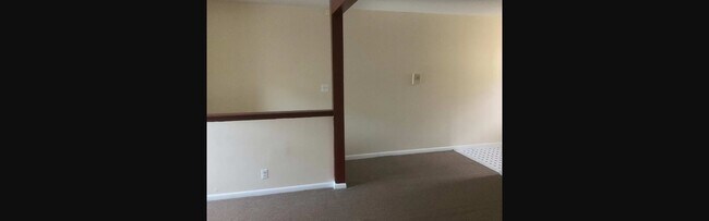 Foto del edificio - 21030 Hillside Ave