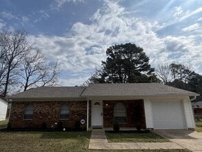 Building Photo - 3 Tanya Ct