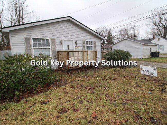 Foto del edificio - One-level 2 BR 1 BA House with Back Deck and Central Air (NO SECTION 8)