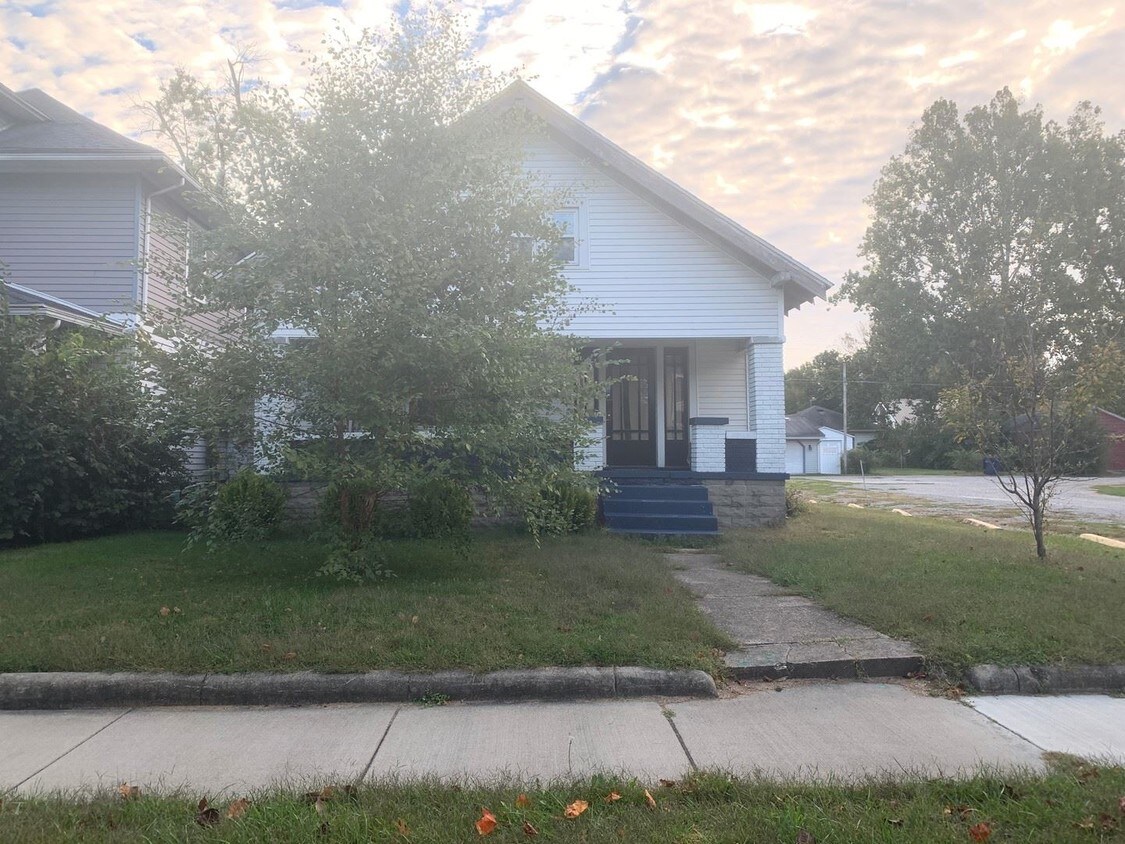 Primary Photo - 3 br, 1 bath House - 2210 S 7th St