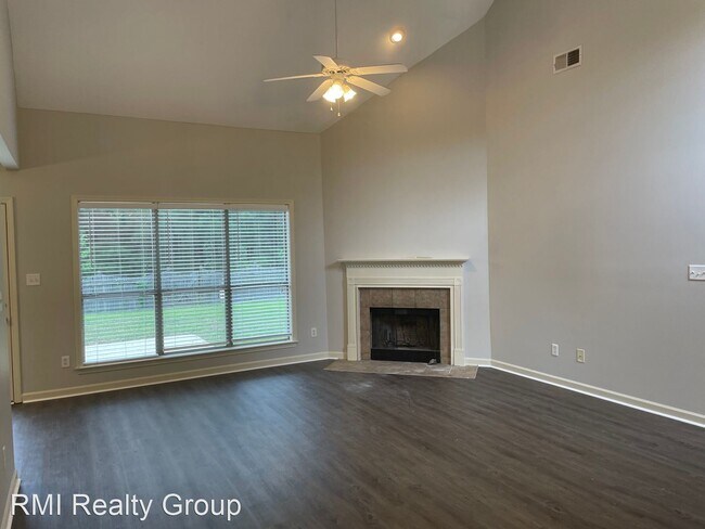 Building Photo - 3 br, 2 bath House - 756 Forest Lake Dr
