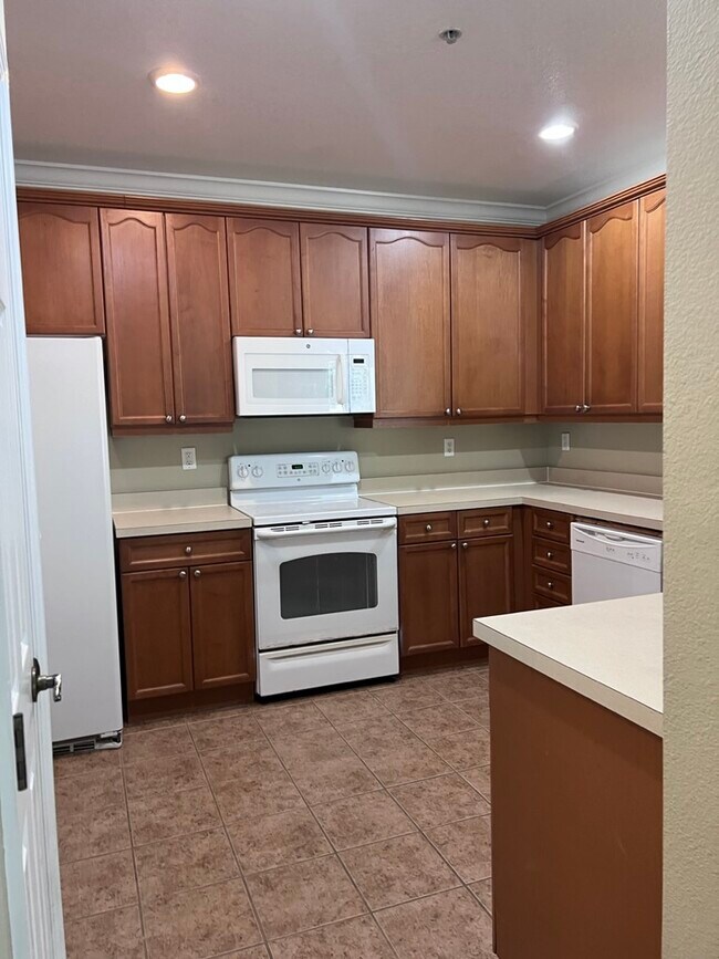 Building Photo - 8276 Maritime Flag St