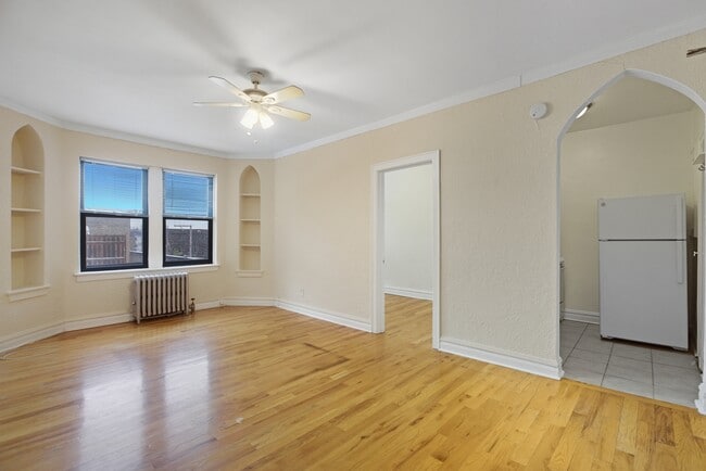 Foto del edificio - 4829 N Damen Ave