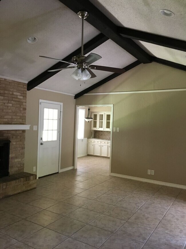 Foto del edificio - 3/2/2 Fenced Yard and Pet Friendly