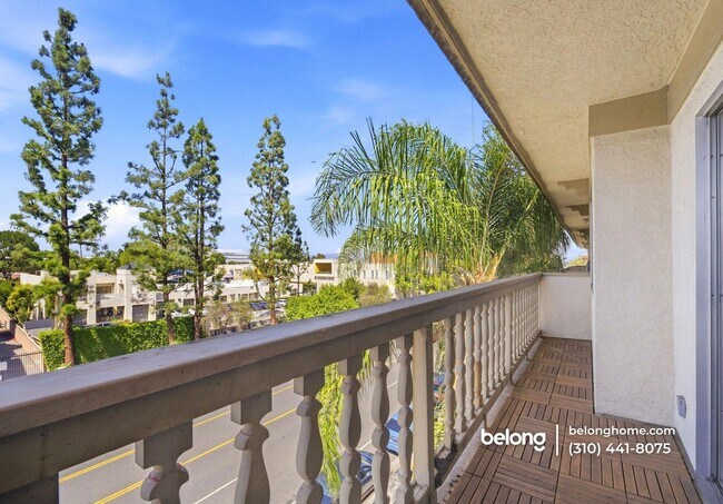 Foto del edificio - 5400 Lindley Ave