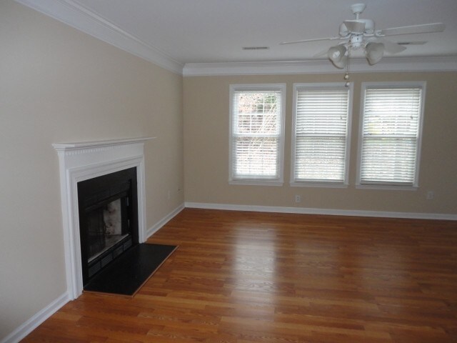 Foto del edificio - 4601 Heritage Woods Drive
