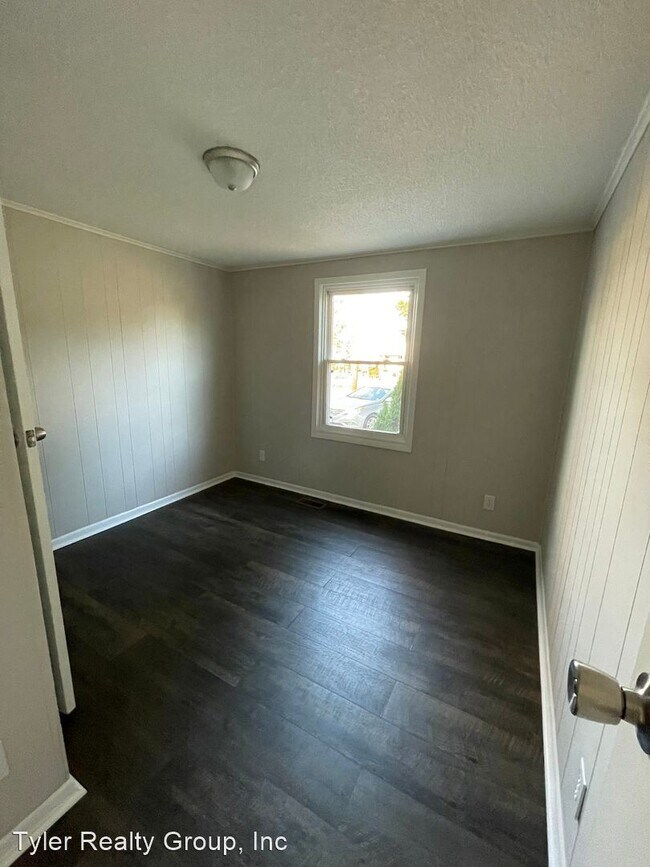 Building Photo - 3 br, 1 bath House - 3324 Courthouse Road
