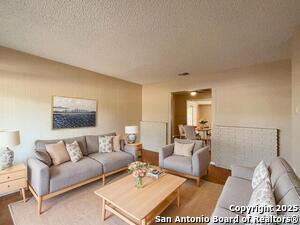 Building Photo - 4543 Cambray Dr