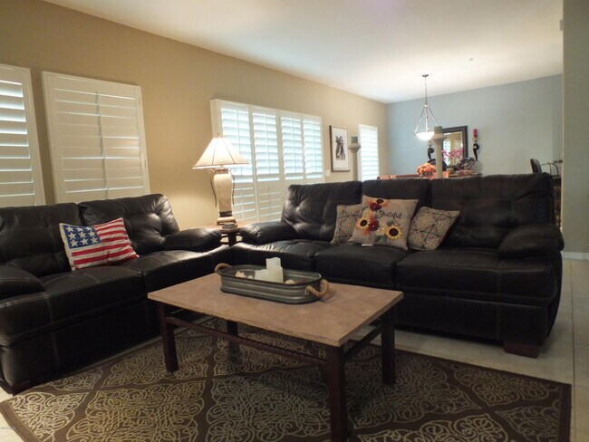 Building Photo - 33550 N Dove Lakes Dr