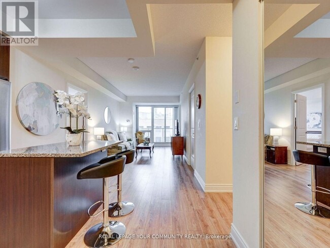 Photo du bâtiment - 9088 Yonge St