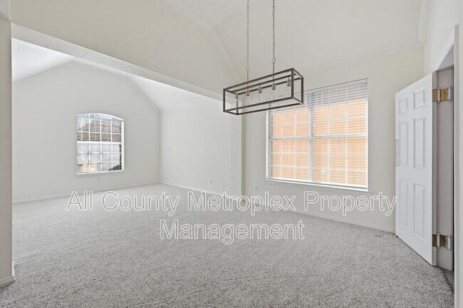 Foto del edificio - 3421 Devonshire Ct